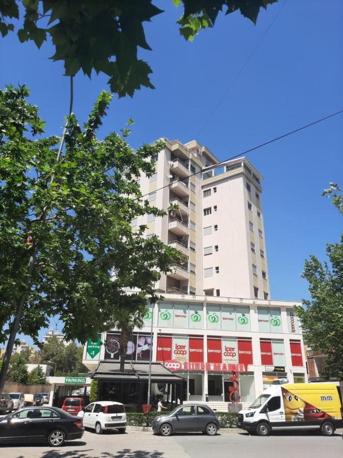Gerald'S Central Apartments Vlora Kültér fotó
