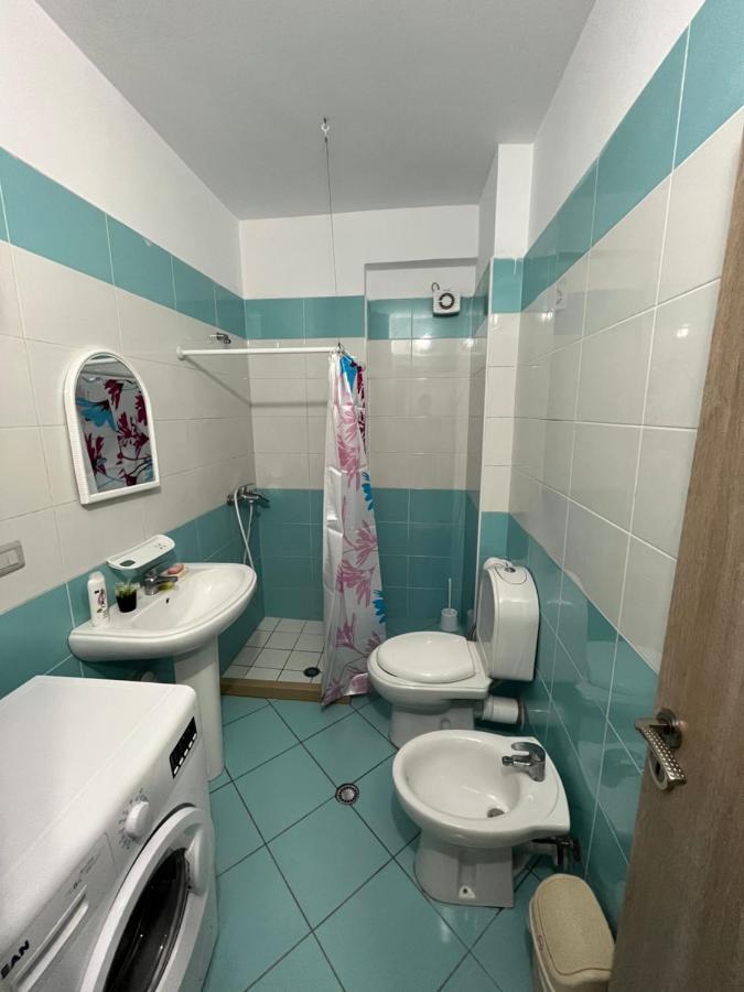 Gerald'S Central Apartments Vlora Kültér fotó
