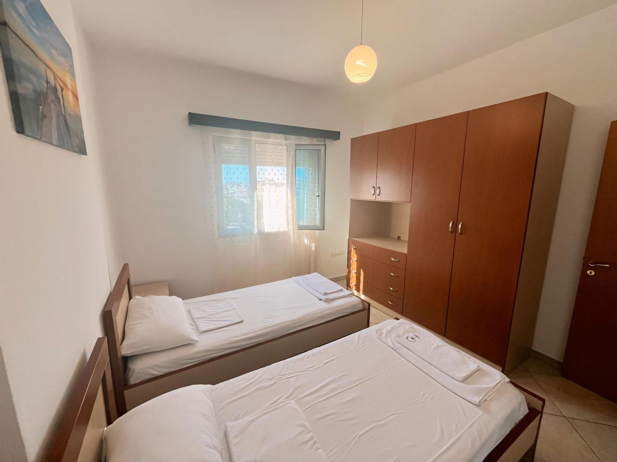 Gerald'S Central Apartments Vlora Kültér fotó